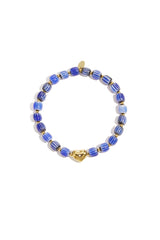 Armband van kralen met hartvormig centerpiece